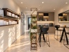 Accueil 12 Espace lounge lumineux avec plantes et cafe