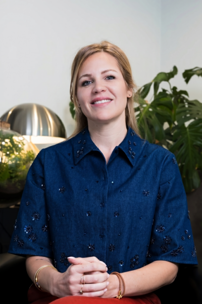Dr. Alexandra Miles - Aesthetic expert 2 Dre Alexandra Miles